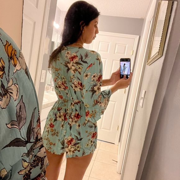 Blue Floral Romper - Picture 3 of 4